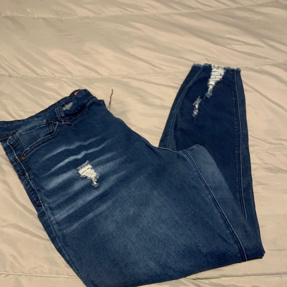 Butt lifting jeans